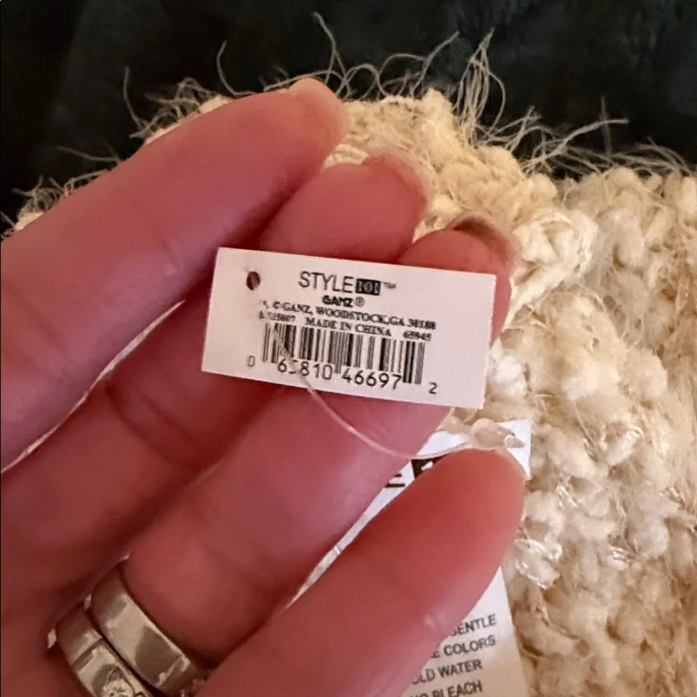 GANZ Cream Knit Infinity Scarf-NWT